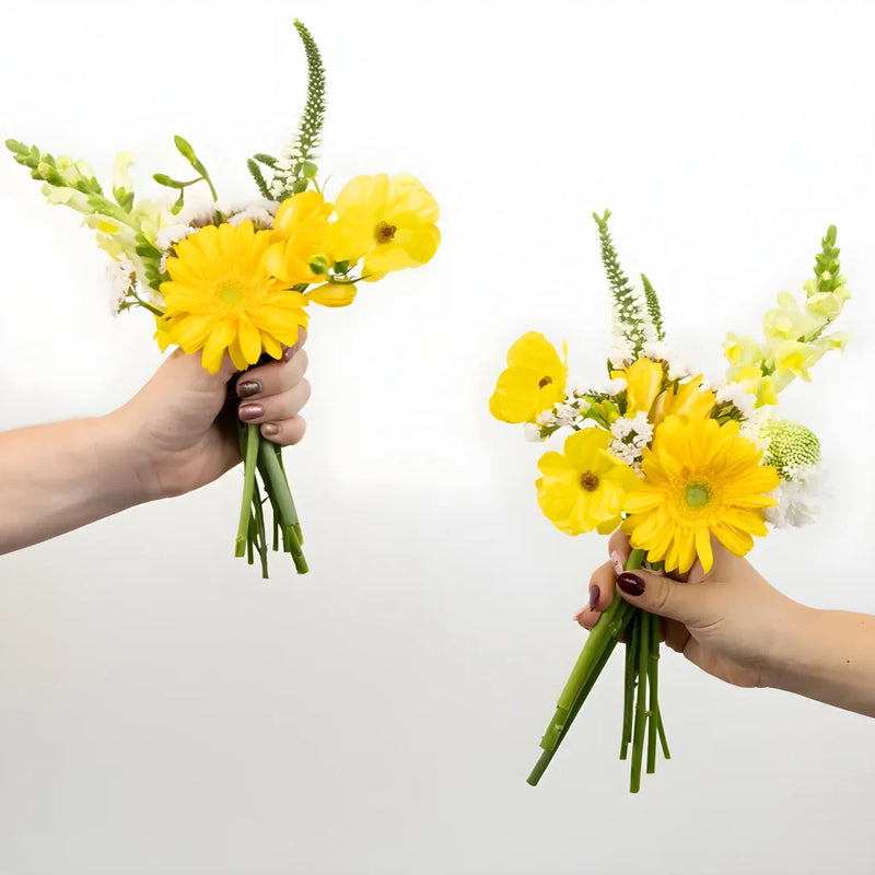 Yellow And White Sunshine Bouquet Bar Flower Kit Vase - Image