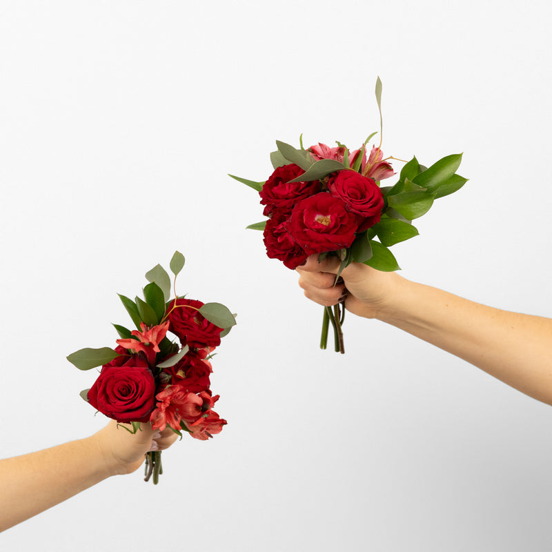 Ruby Red Bouquet Bar Flower Kit Vase - Image
