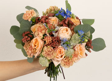 Wild And Rustic Flower Bouquet Close Up - Image
