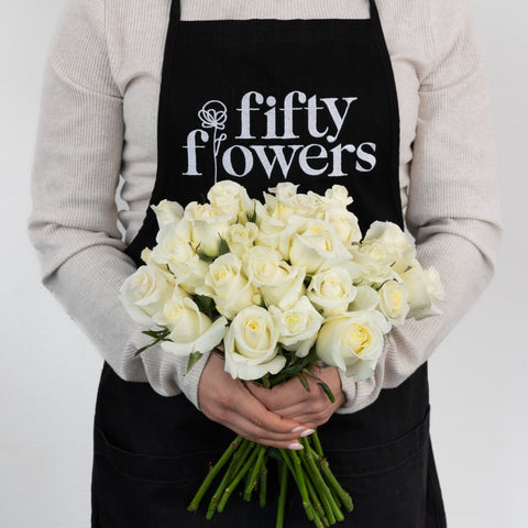 Blizzard White Rose Apron - Image
