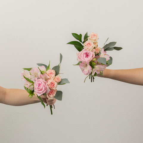 Pale Pink Bouquet Bar Flower Kit Vase - Image