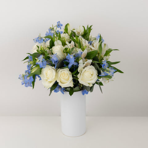 Beautiful Blues Flower Bouquet Stem - Image