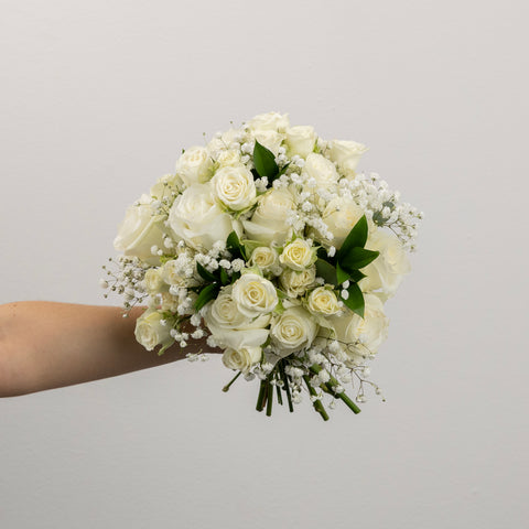 Classic White Flower Bouquet Close Up - Image