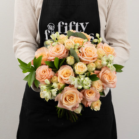 Peachy Keen Diy Flower Kit Apron - Image