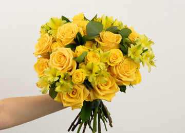 Hello Yellow Flower Bouquet Stem - Image