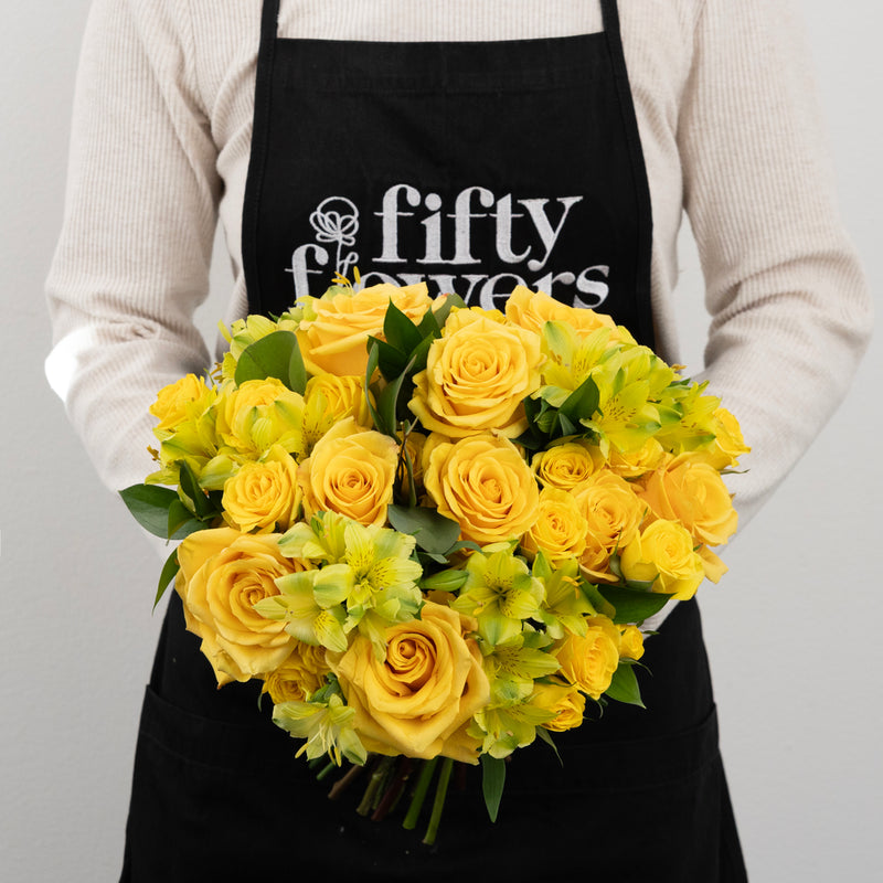 Hello Yellow Flower Bouquet Vase - Image