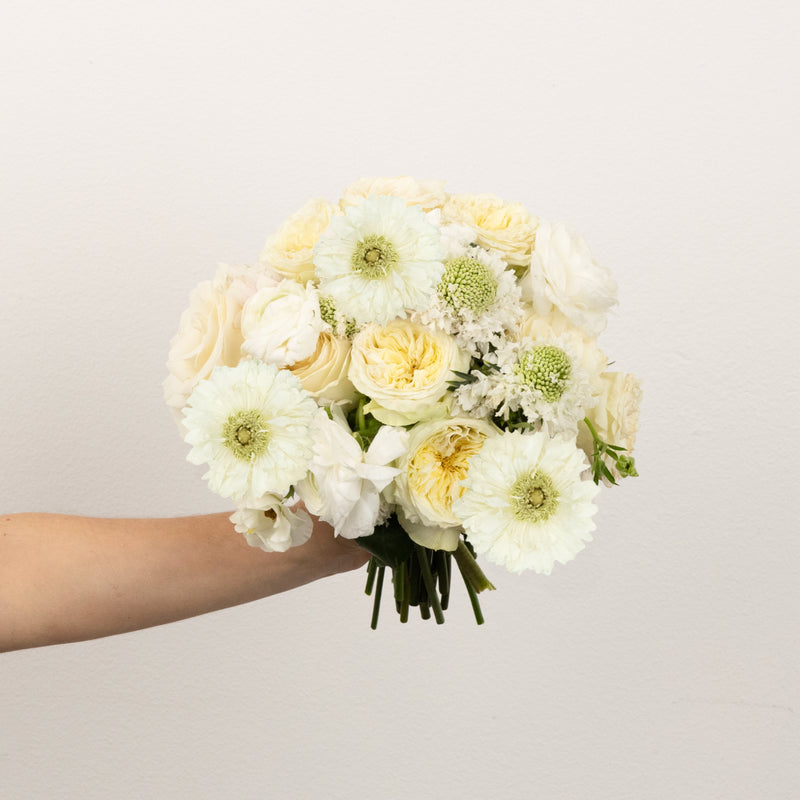 Cloud Dancer Diy Flower Kit Vase - Image
