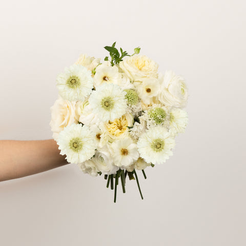 Cloud Dancer Flower Centerpieces Vase - Image