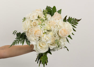 Farm To Table White Flower Bouquet Close Up - Image