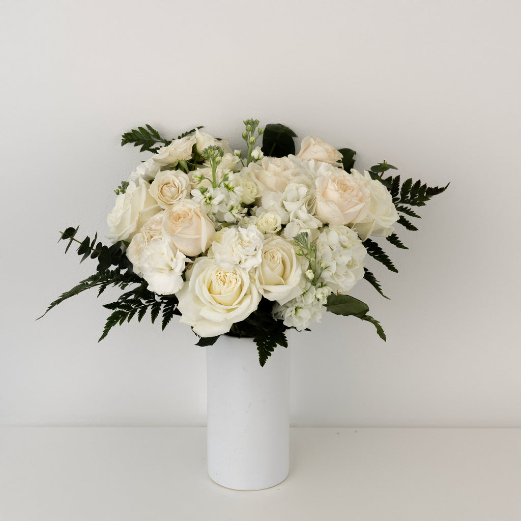 Buy Wholesale White Wedding Essentials Flower Bouquet in Bulk - Fif