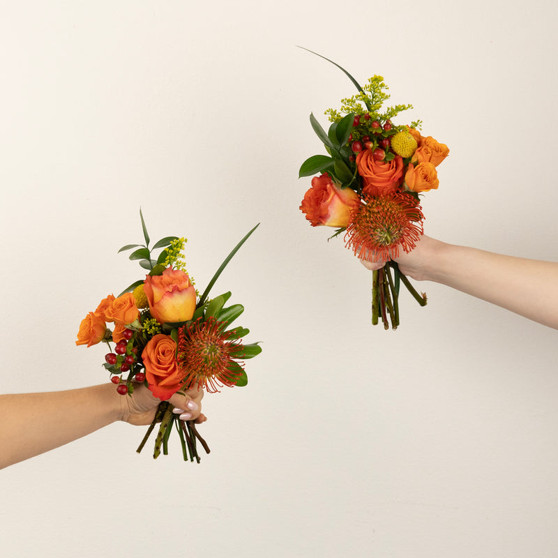 Free Spirit And Pin Cushion Bouquet Bar Flower Kit Vase - Image