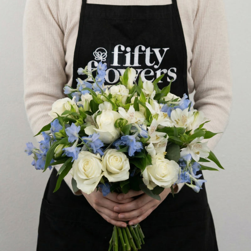 Beautiful Blues Diy Flower Kit Apron - Image