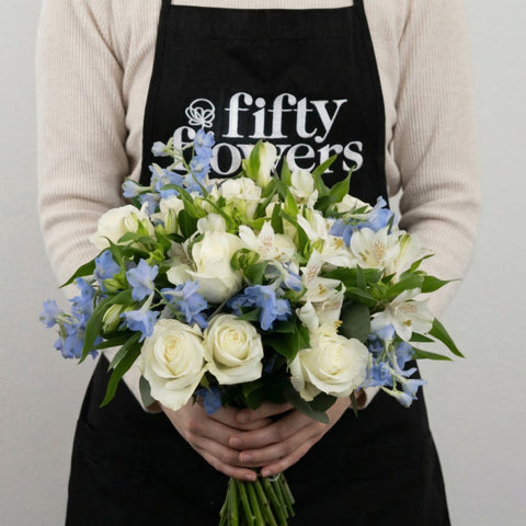 Beautiful Blues Flower Centerpieces Apron - Image