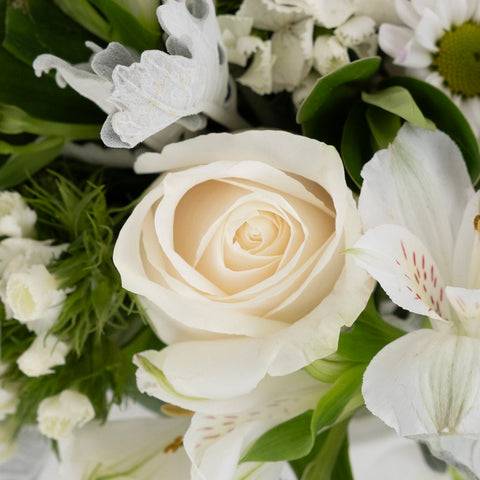 Touch Of Gold Flower Centerpiece Close Up - Image