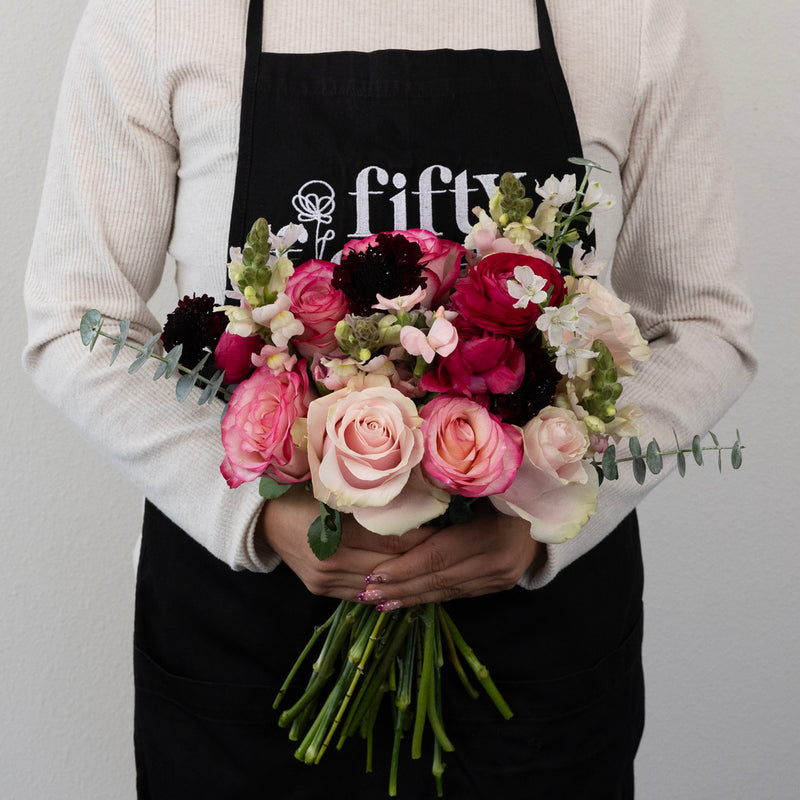 On Cloud Wine Diy Flower Kit Apron - Image
