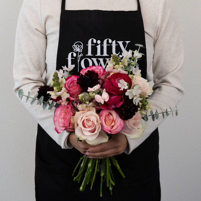 On Cloud Wine Flower Bouquet Apron - Image