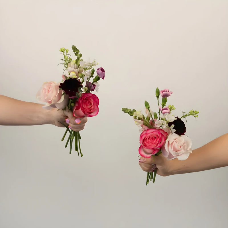 On Cloud Wine Bouquet Bar Flower Kit Vase - Image
