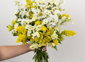 Sunny Magic Flower Bouquet Stem - Image