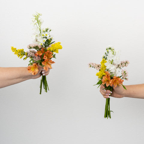 Morning Magic Bouquet Bar Flower Kit Vase - Image