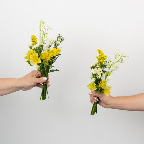 Sunny Magic Bouquet Bar Flower Kit Vase - Image