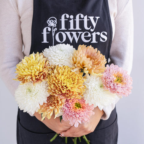 Honeycomb Chrysanthemum Flower Kit Vase - Image