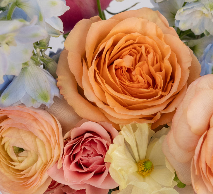 Watercolor Gardens Flower Centerpiece Stem - Image