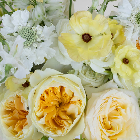 Butter Yellow Flower Bouquet Stem - Image