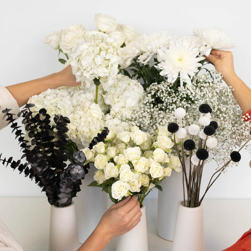 Casper Ghost Flower Bouquet Bar Kit Close Up - Image