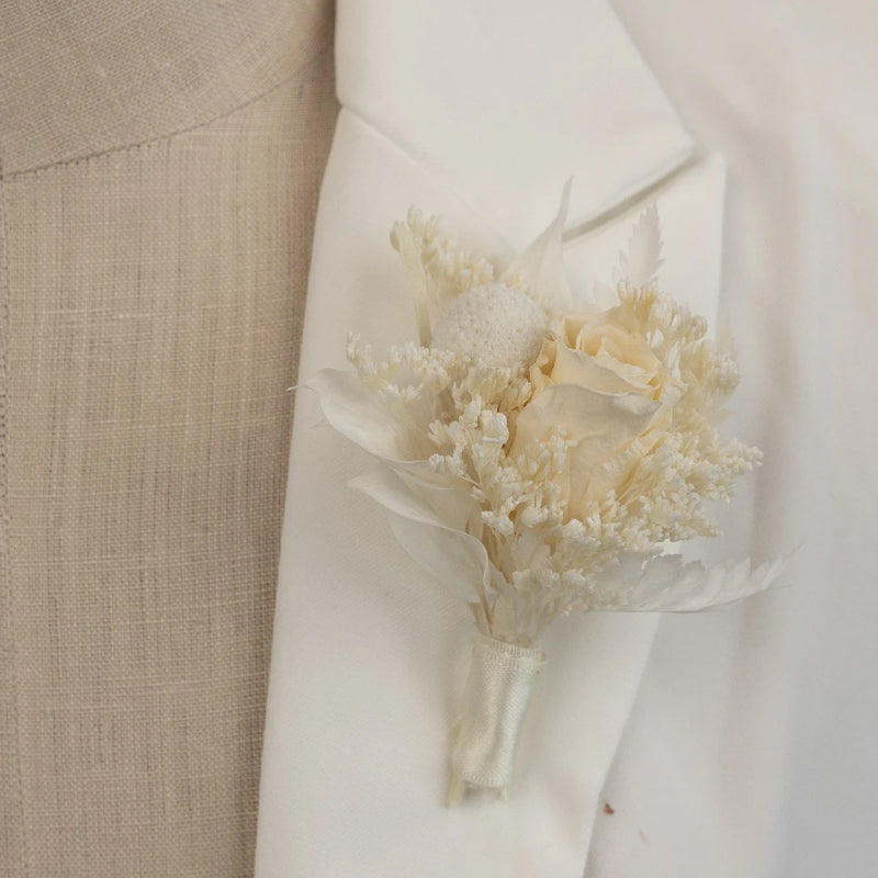 Cream Dried Boutonniere And Corsage Pack Hand - Image