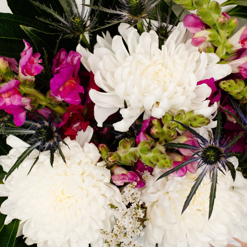 Farmhouse Style Flower Bouquet Bar Close Up - Image