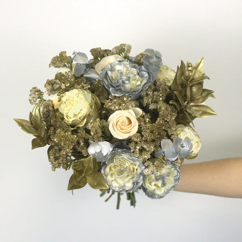 Glitz And Glam Roses Centerpieces Vase - Image