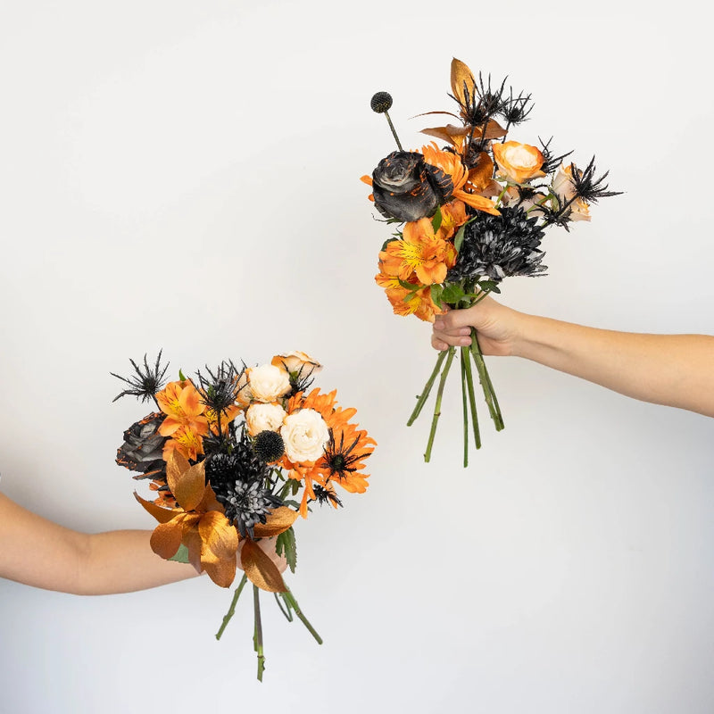 Spooky Spider Flower Bouquet Bar Kit Hand - Image