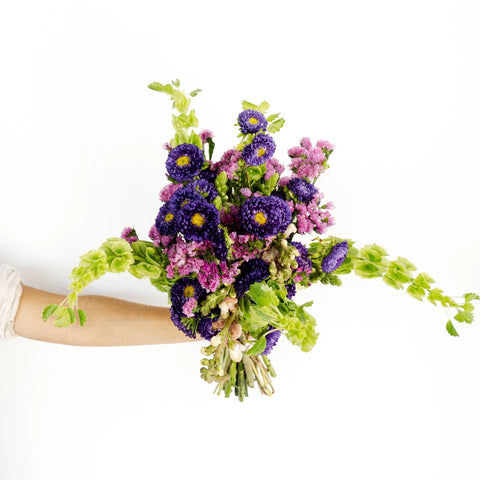 Centerpiece With Height Combo Pack Hand - Image