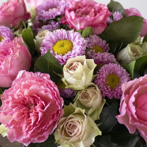 Garden Rose Flower Arrangement Pink Wholesale Flower Up close