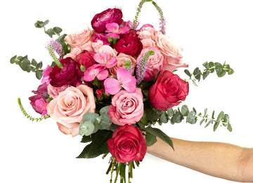 Pink Lovebirds Flower Bouquet Hand - Image