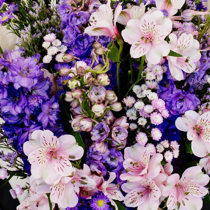 Purple Magic Flower Centerpiece Hand - Image