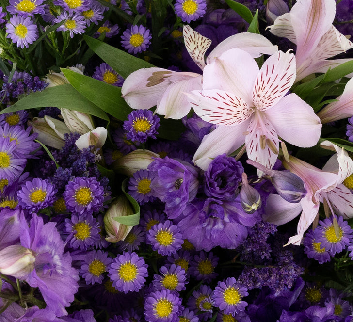 Purple Magic Flower Centerpiece Stem - Image