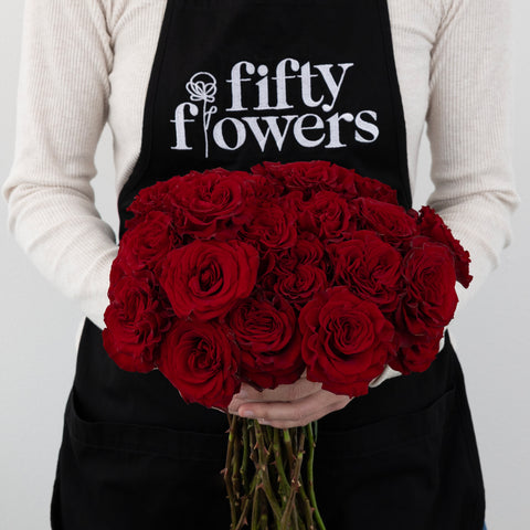 Red Heart Garden Rose Apron - Image