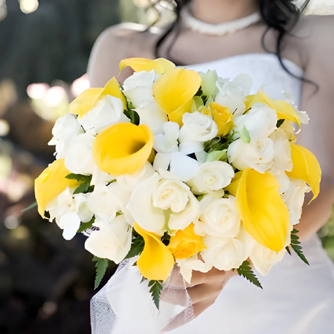 Rose and Mini Calla Wholesale DIY Flower Kit In a Hand