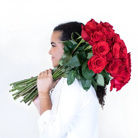 Roses Spiral Valentines Flower Arrangement Hand - Image