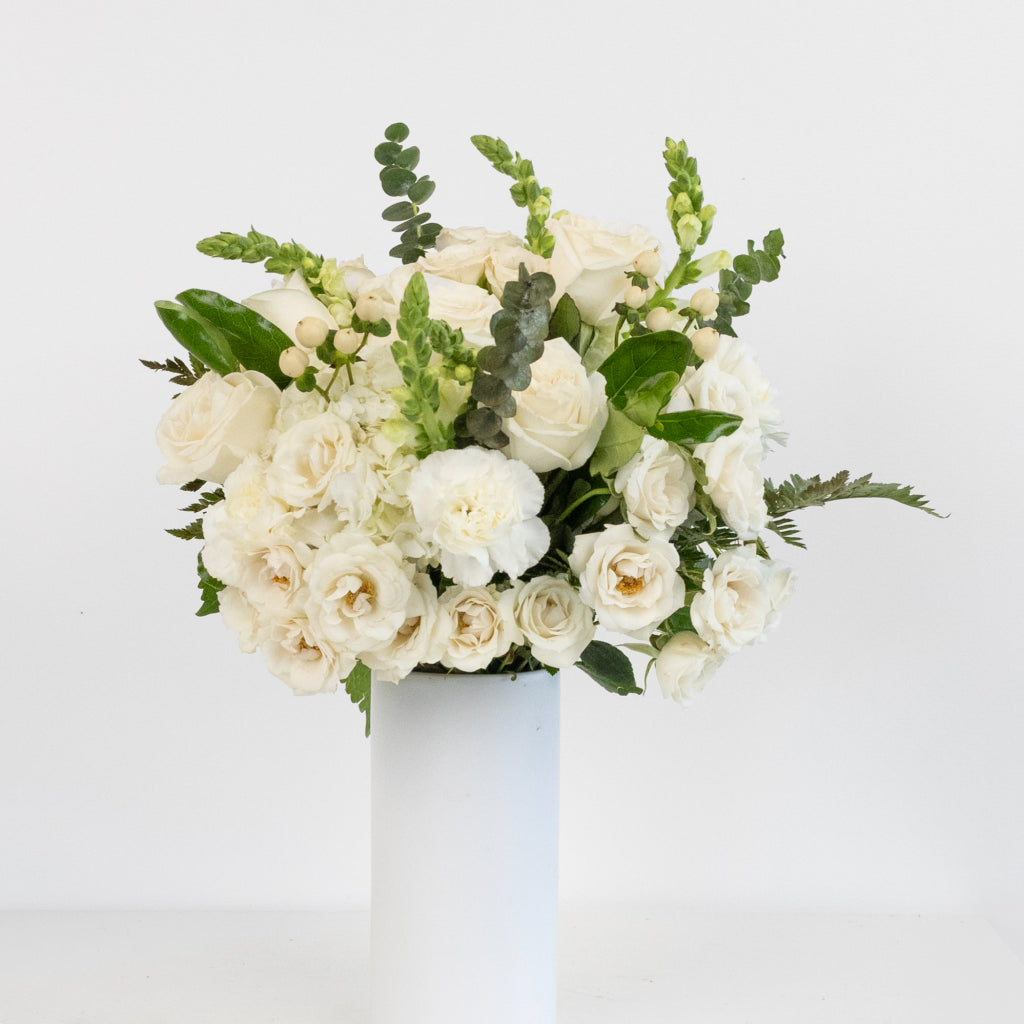Buy Wholesale Snow White Flower Bouquet in Bulk - FiftyFlowers