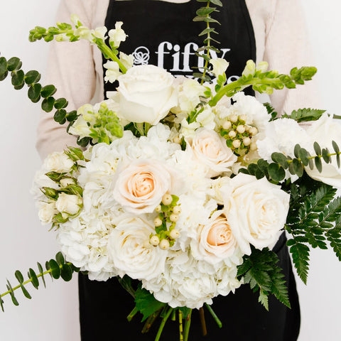 Snow White Flower Centerpiece - Image