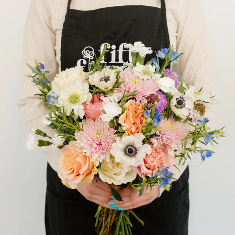 Sugar Plum Diy Flower Kit Apron - Image