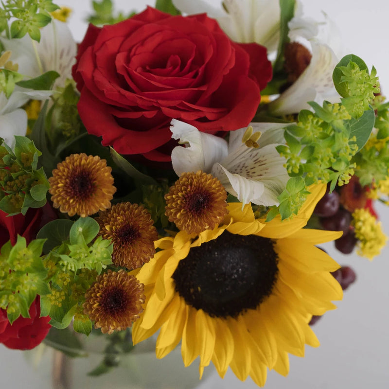 Thanksgiving Event Flower Arrrangement Hand - Image