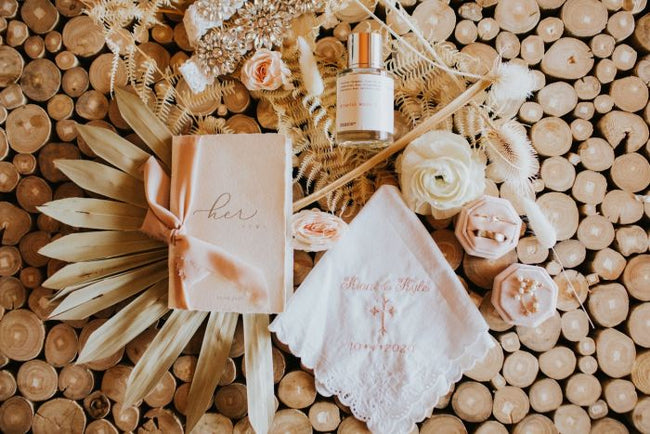 Trendy Minimalist Desert Wedding