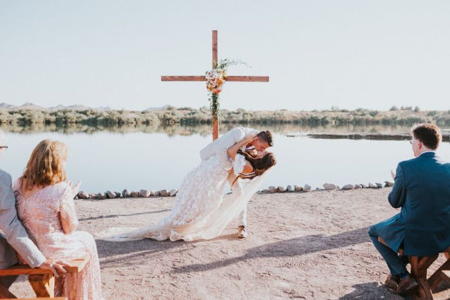 Trendy Minimalist Desert Wedding