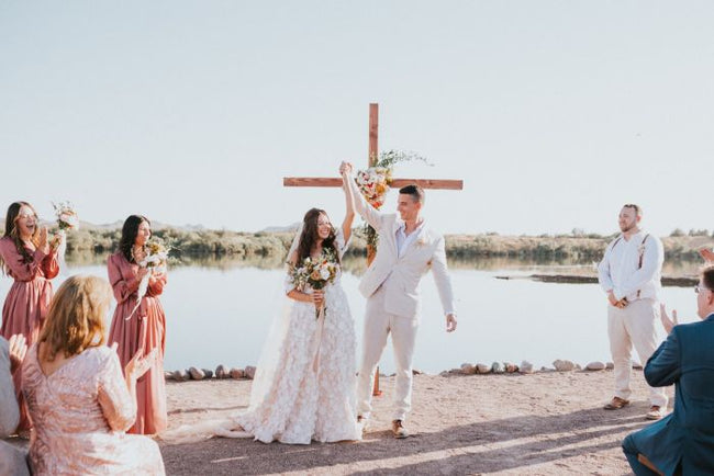 Trendy Minimalist Desert Wedding