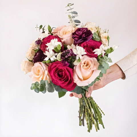 Valentines Garden Flower Bouquet Hand - Image