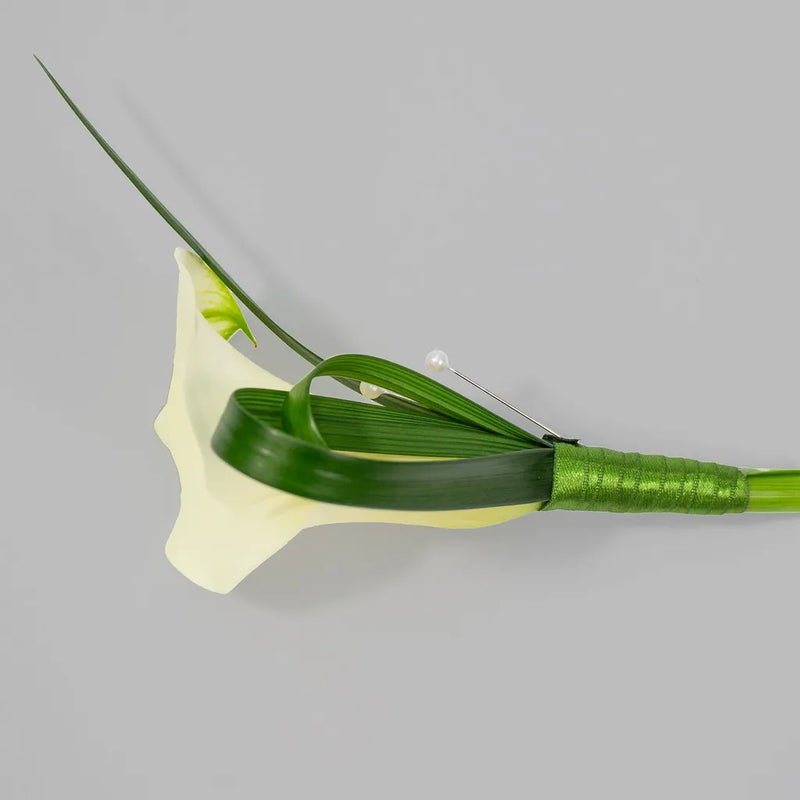 White Mini Calla Lily Boutonniere And Corsage Pack Apron - Image