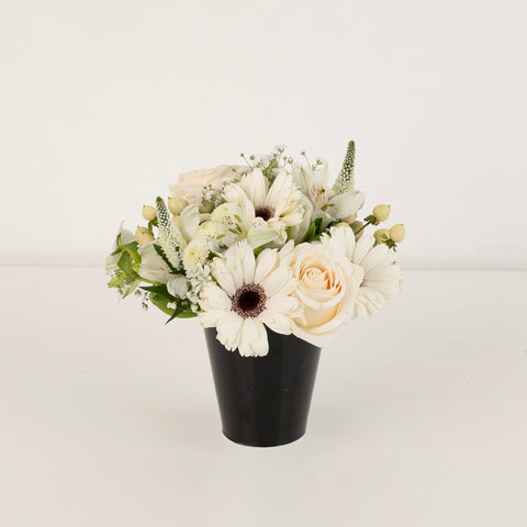 White Themed Event Flower Centerpieces Apron - Image